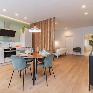 Explore Valencia Luxury Meets Comfort